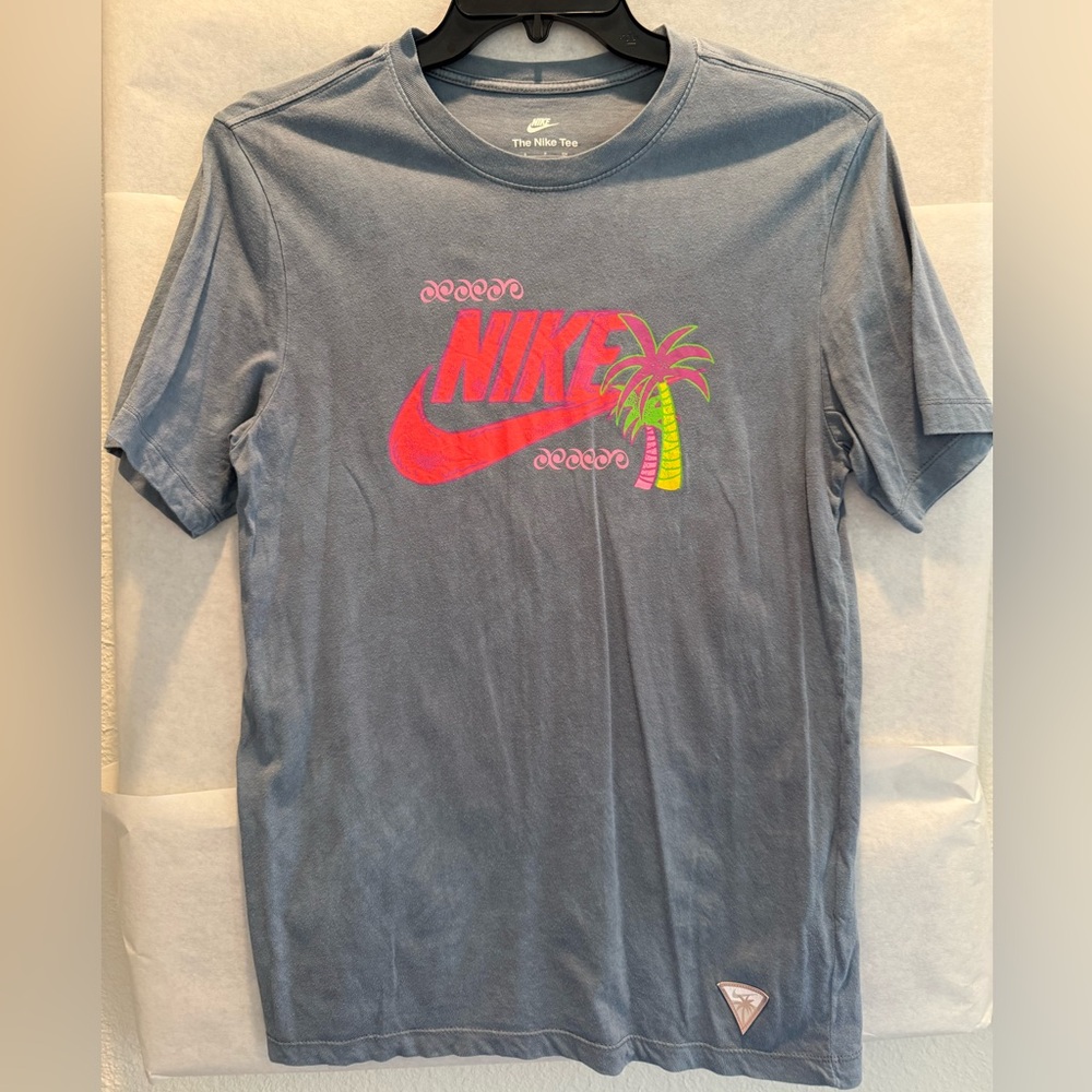 Nike Men's Blue Tee with Palm Tree Graphic, Size S